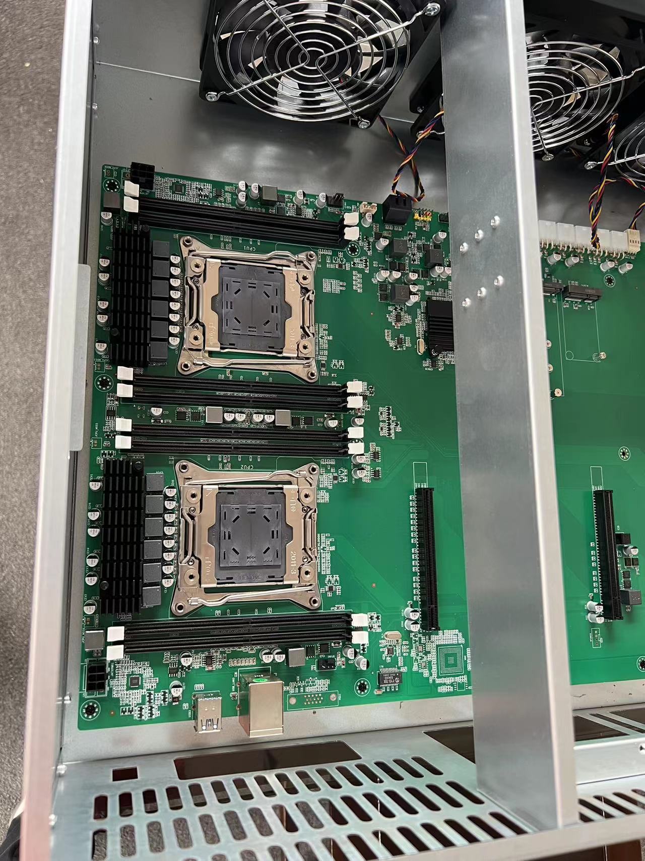 Casing Server ALEO Berkualitas - E5 2699 V4 ulasan dan harga
